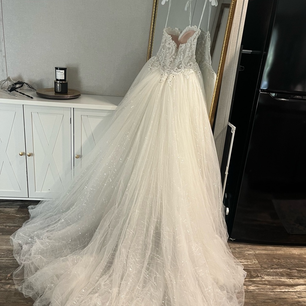 Randy Fenoli Elegant White Strapless Gown